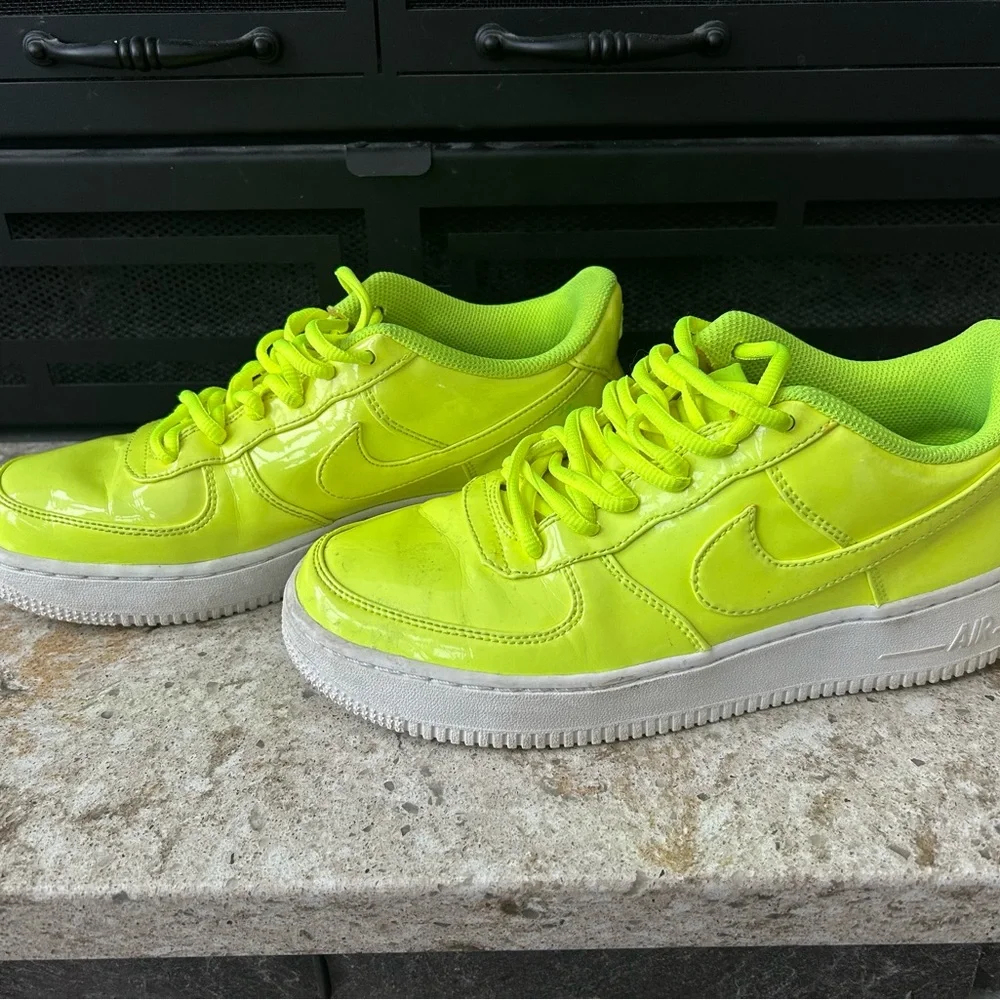 Nike Neon Yellow Women's Sneakers - Picture 2 of 7